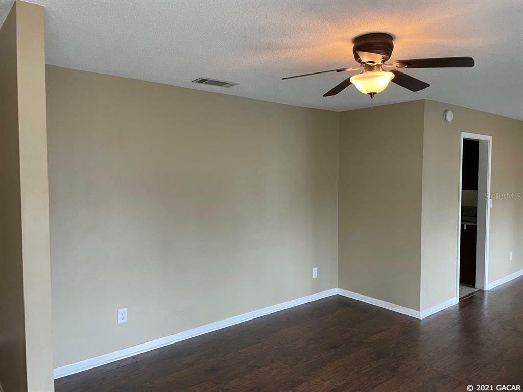 Property Photo:  4918 NW 36 Drive  FL 32605 