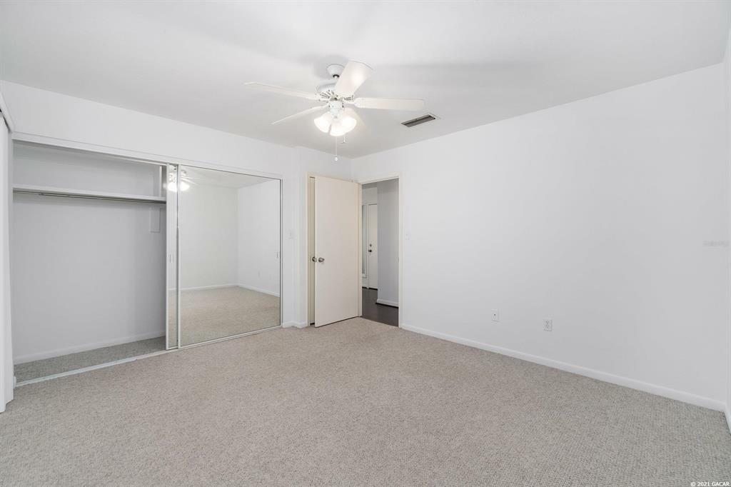 Property Photo:  210 NW 86th Terrace  FL 32607 