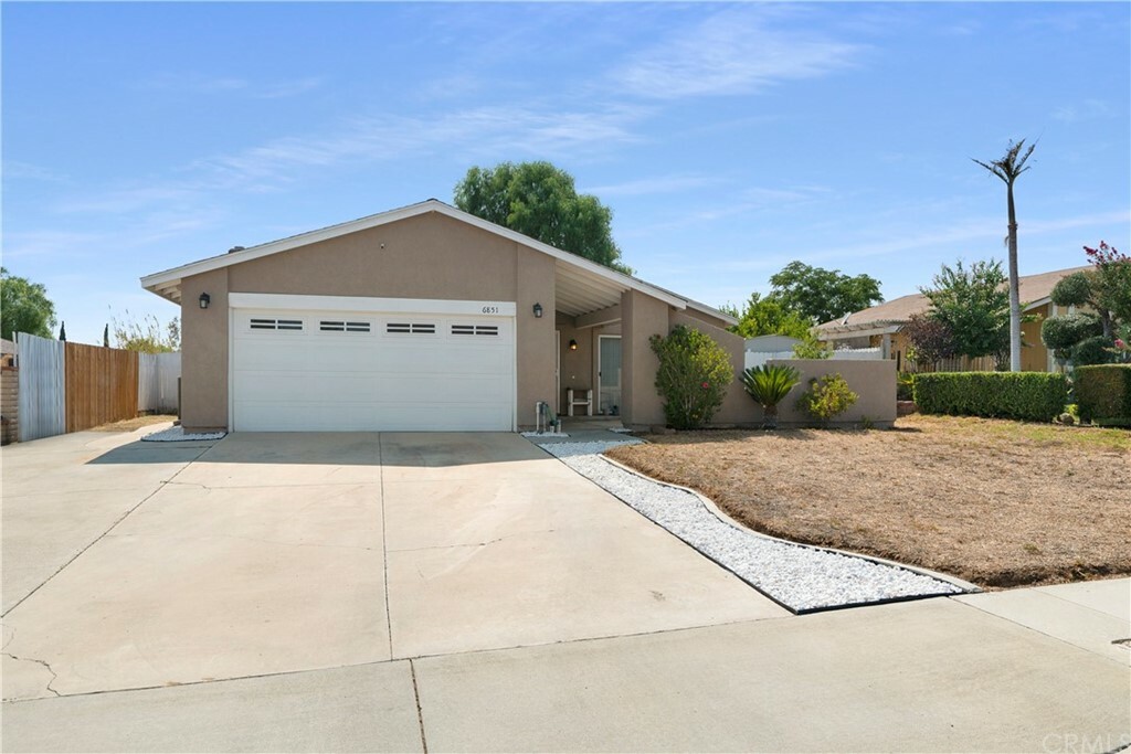 Property Photo:  6851 Eagle Rock Drive  CA 92505 