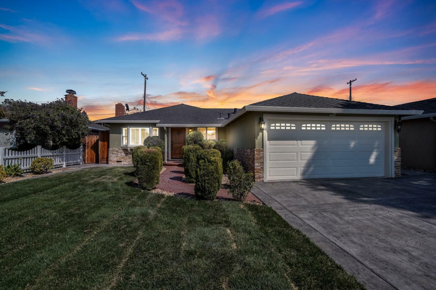 Property Photo: 1251 Las Palmas Drive CA 95051