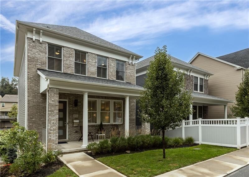 Property Photo:  446 Sweetbriar St  PA 15211 