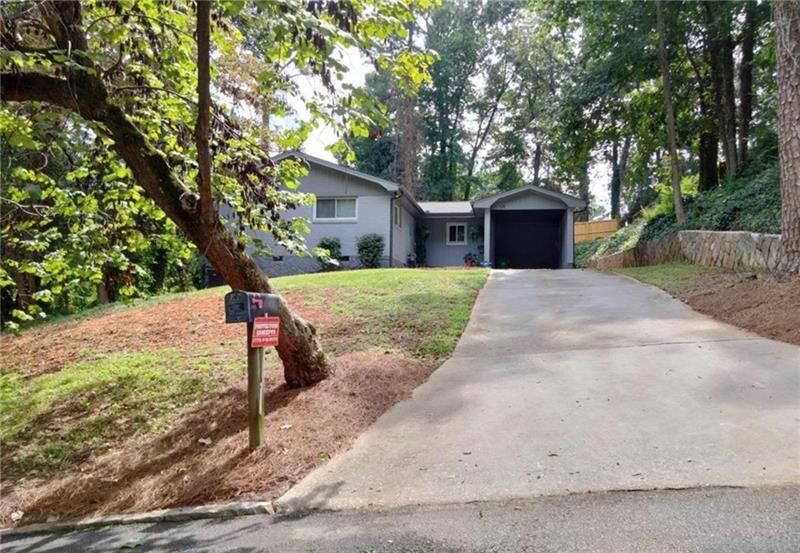Property Photo: 2913 Catalina Drive GA 30032