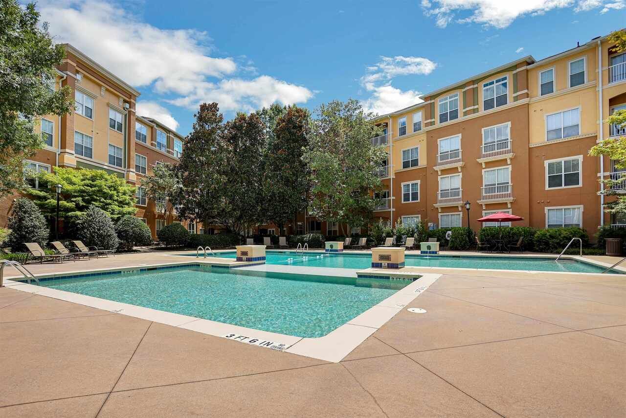 Property Photo:  10 Perimeter Summit Boulevard NE 4236  GA 30319 