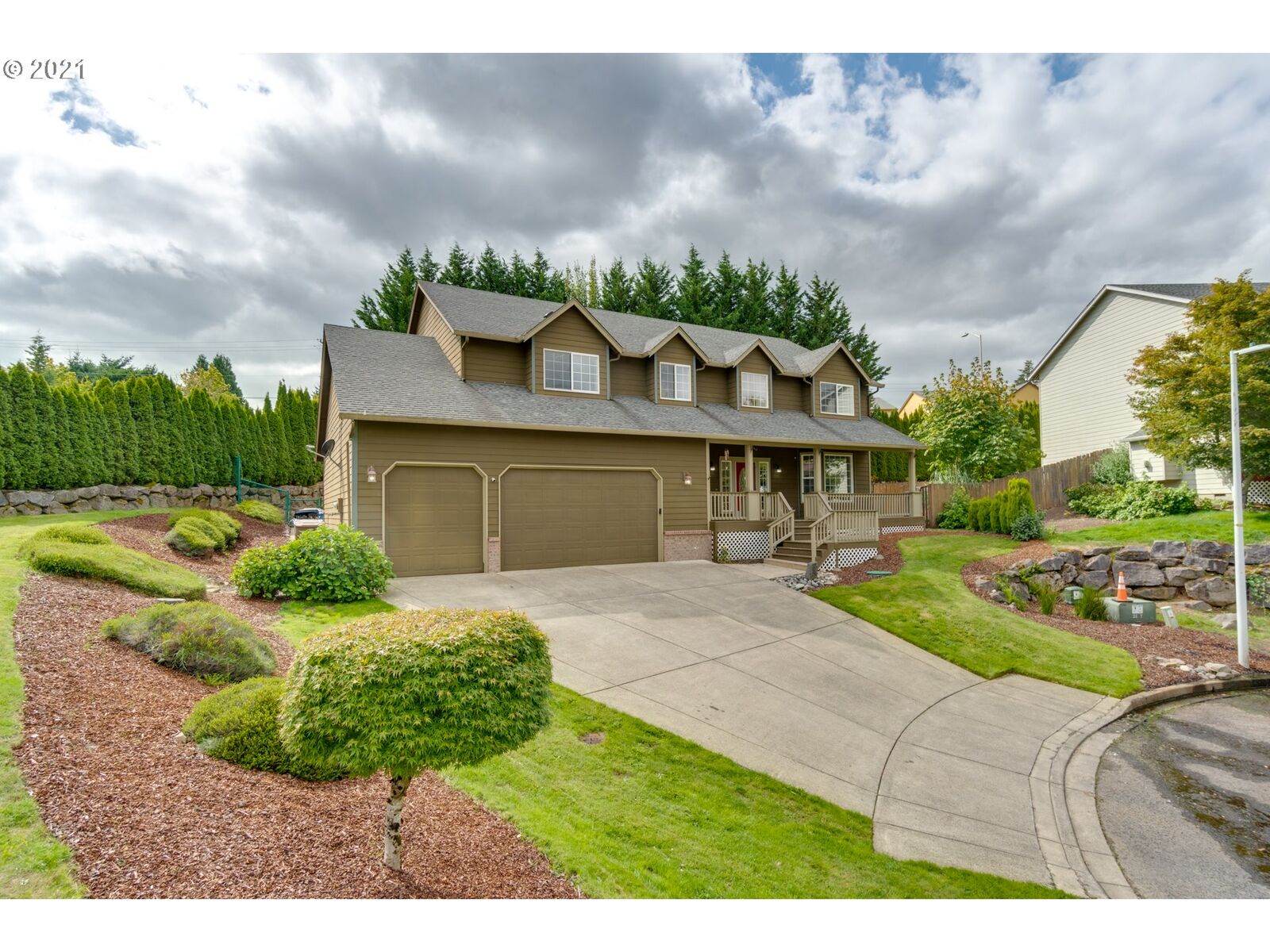 Property Photo:  1811 NW Forest Home Ln  WA 98607 