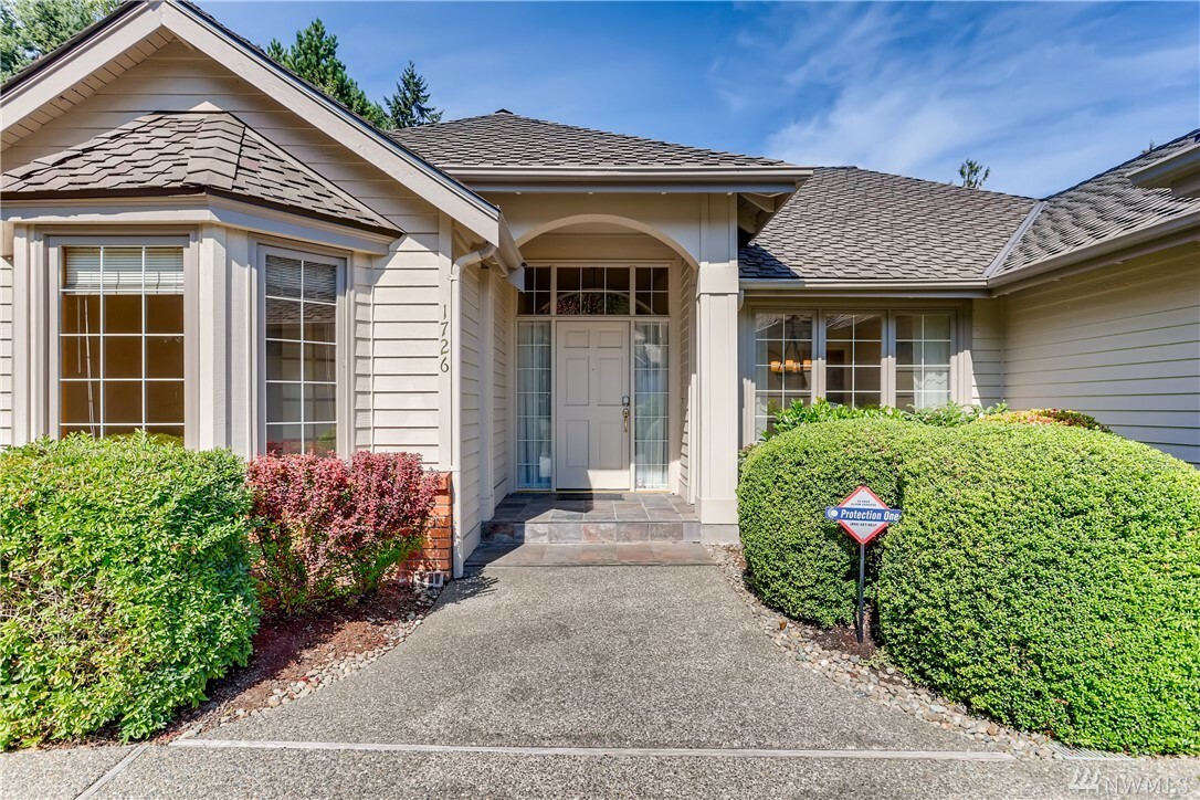 Property Photo:  1726 Brookmonte Dr SE  WA 98372 