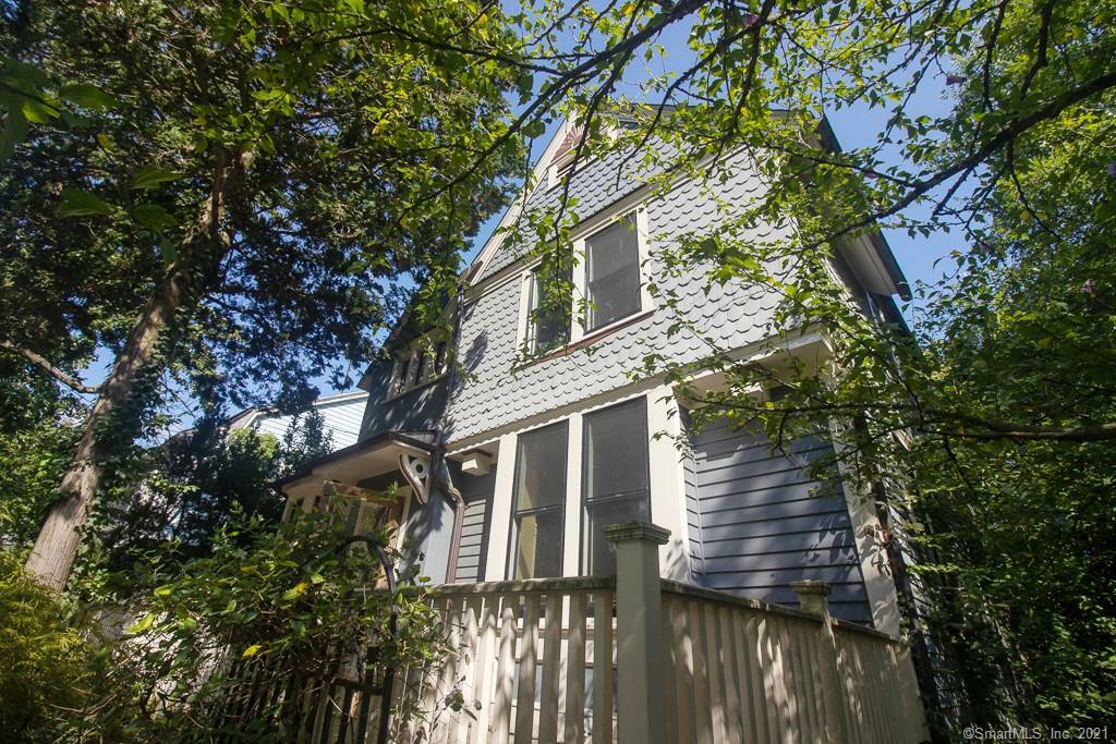 Property Photo:  35 Autumn Street  CT 06510 