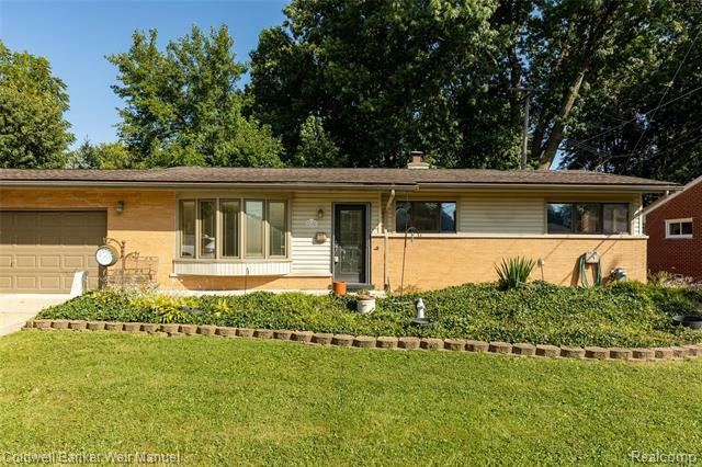 Property Photo: 21191 Gordon Road MI 48081