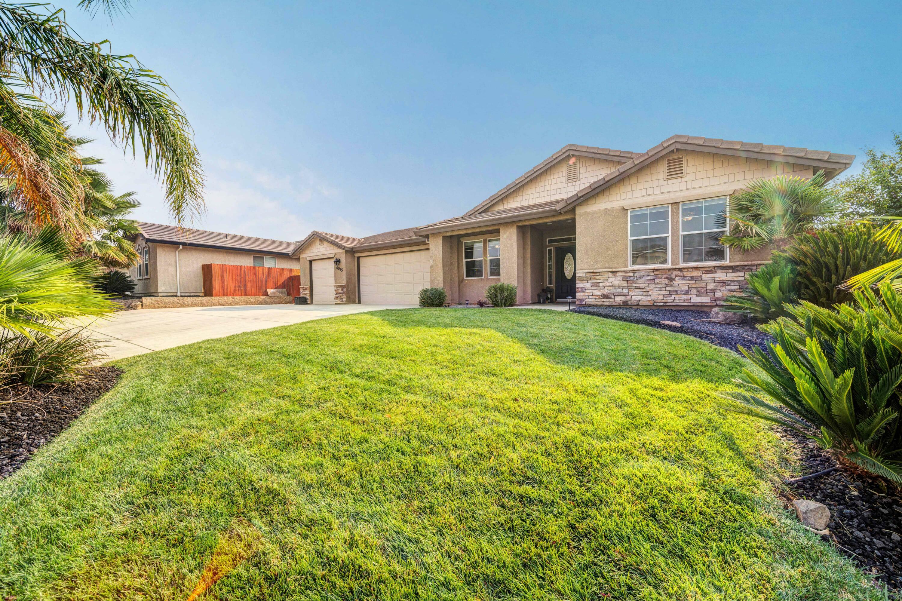 Property Photo:  4055 Palm Springs Drive  CA 96002 