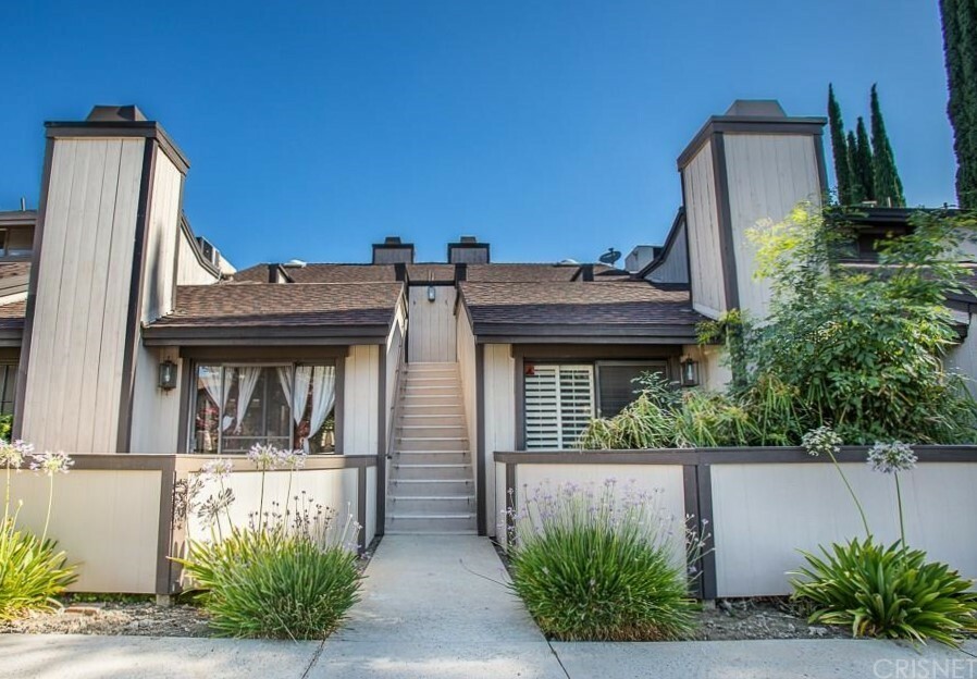 Property Photo:  22421 Sherman Way 10  CA 91307 