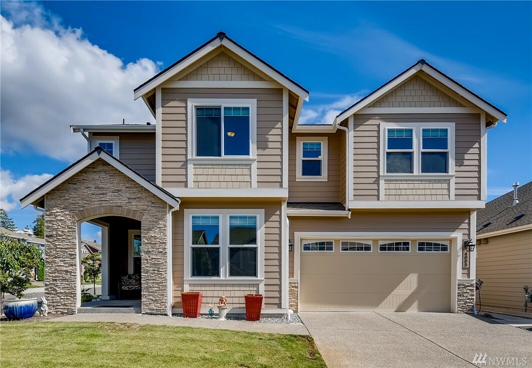 Property Photo: 4005 23rd St SE WA 98374