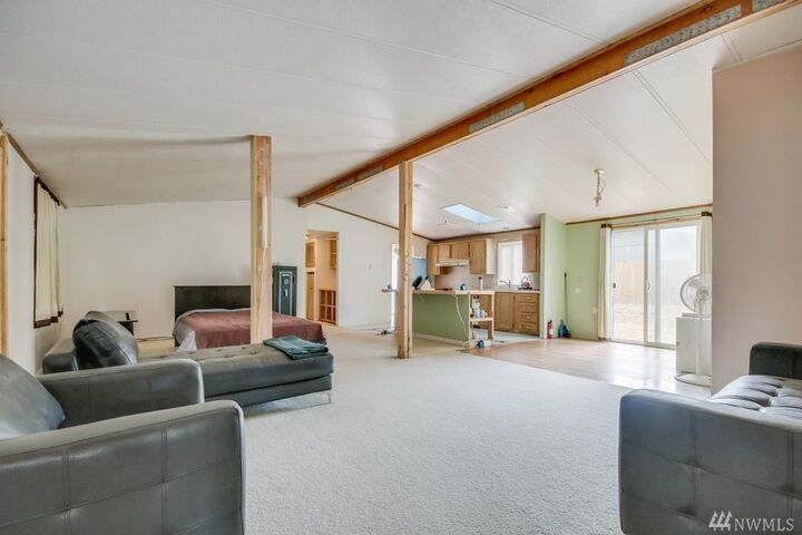 Property Photo: 19010 82nd Ave E WA 98375