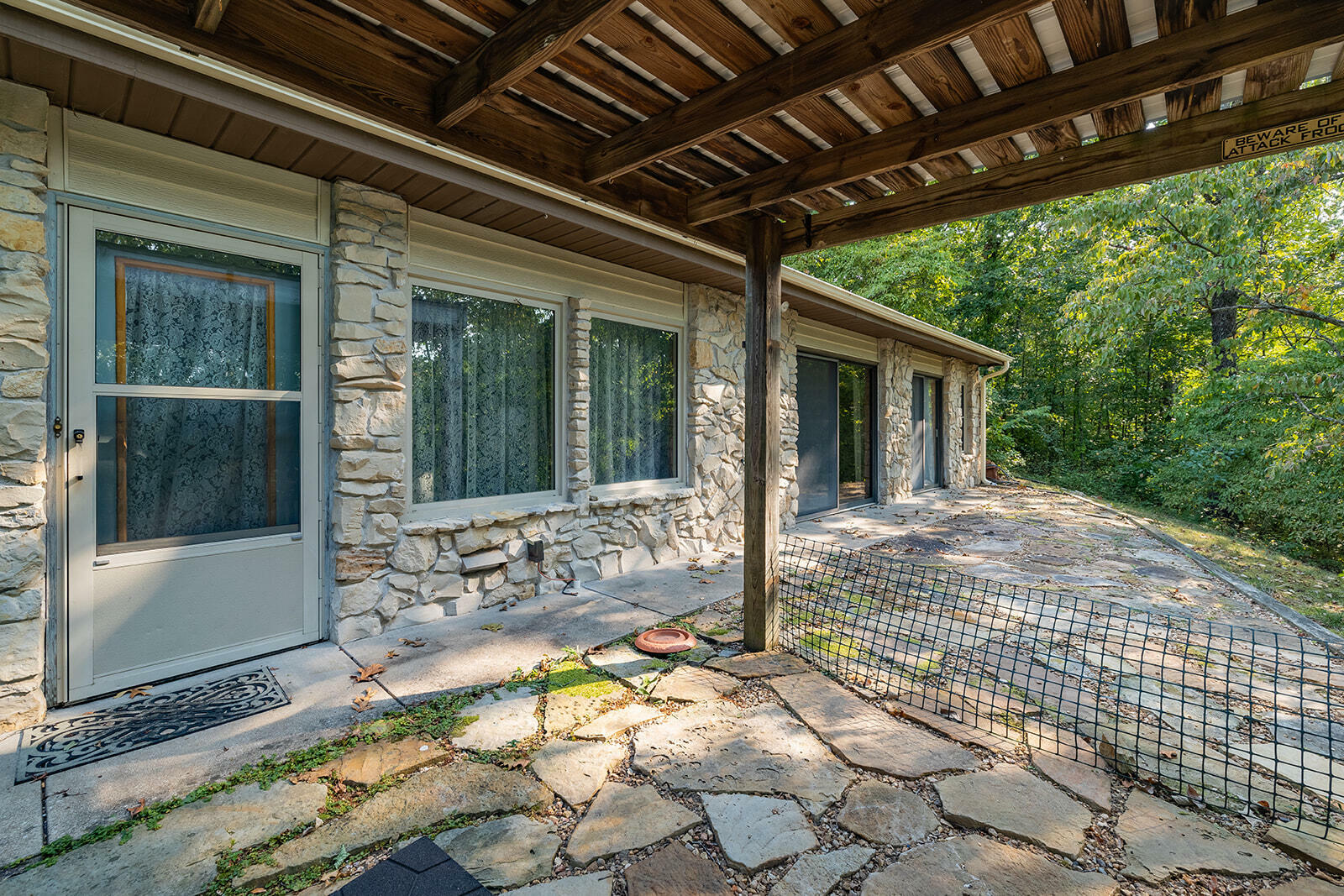 Property Photo: 142 Dogwood Lane MO 65669