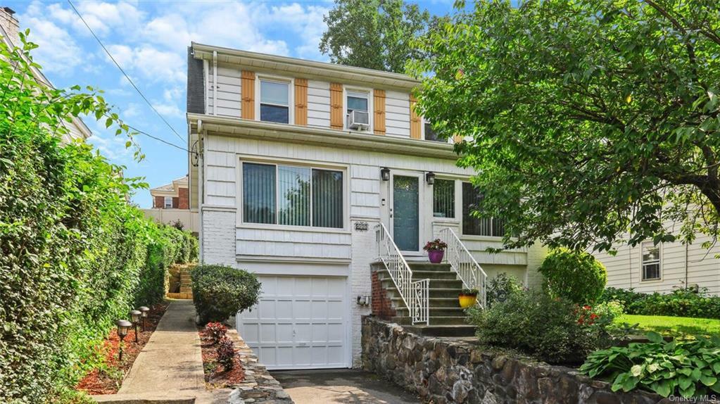 Property Photo:  644 Midland Avenue  NY 10704 