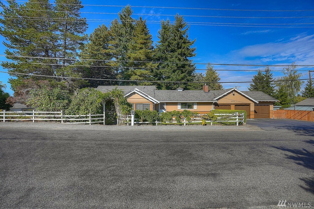 Property Photo:  2714 Louise Ave W  WA 98466 