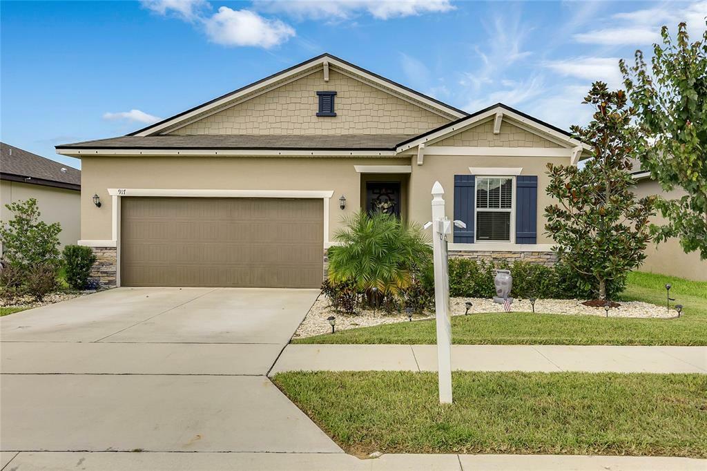 Property Photo:  917 Fallon Hills Drive  FL 33844 