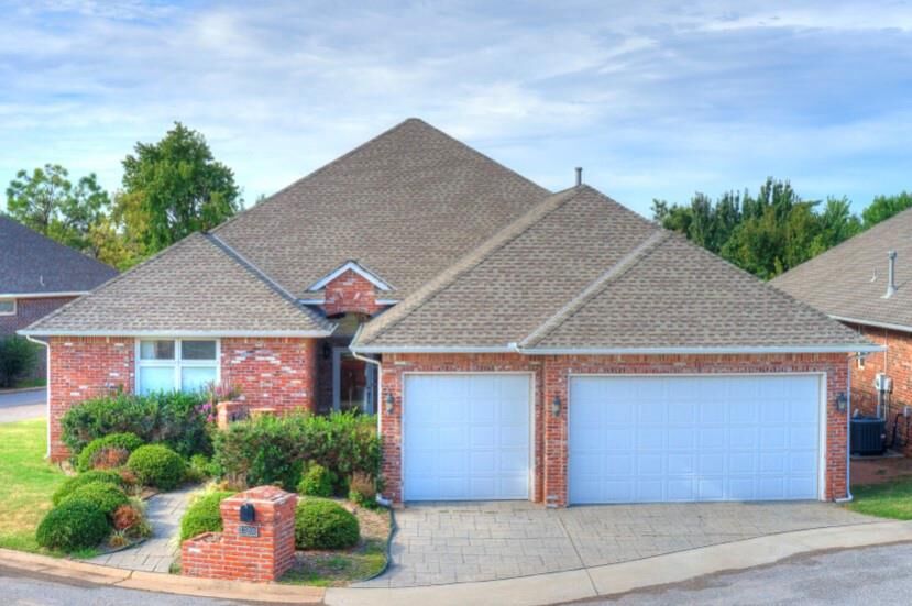 Property Photo:  13201 Dawson Circle  OK 73142 