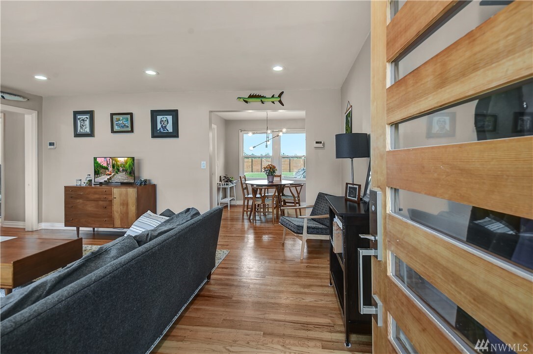 Property Photo: 11015 Woodley Ave S WA 98178