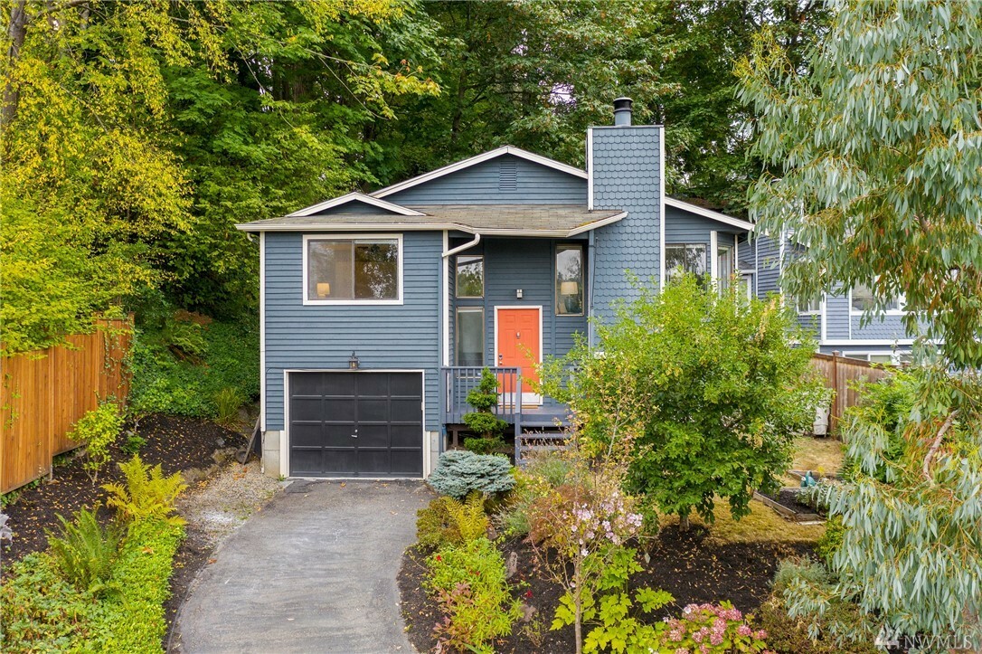 Property Photo: 5315 31st Ave S WA 98108