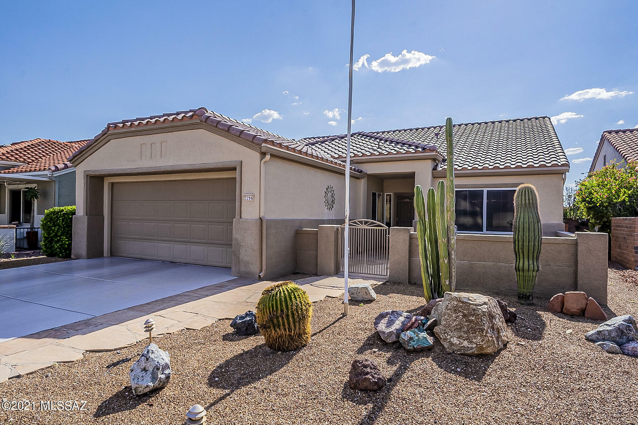 Property Photo:  2296 E Sausalito Trail  AZ 85755 