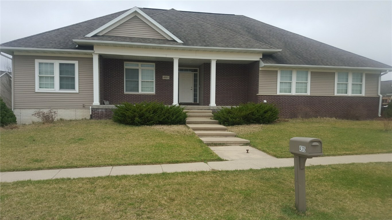 4315 Pintail Drive  Marion IA 52302 photo