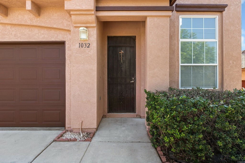 Property Photo:  1032 Camino Del Sol  CA 91910 