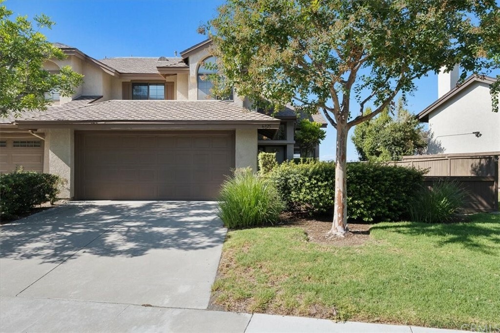 Property Photo: 6225 E Twin Peak Circle CA 92807