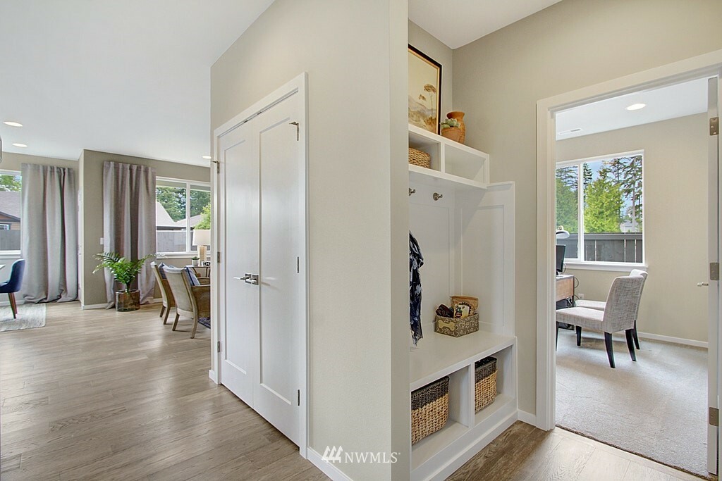 Property Photo: 10308 SE 270th Street WA 98030