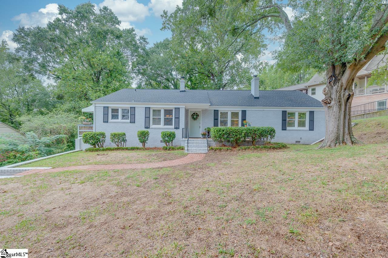 Property Photo: 17 Ashford Avenue SC 29609