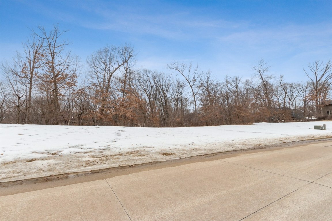 Property Photo:  2215 Timber Wolf Trail SE  IA 52403 