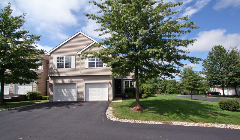 Property Photo: 2 Arcola Way NJ 08801