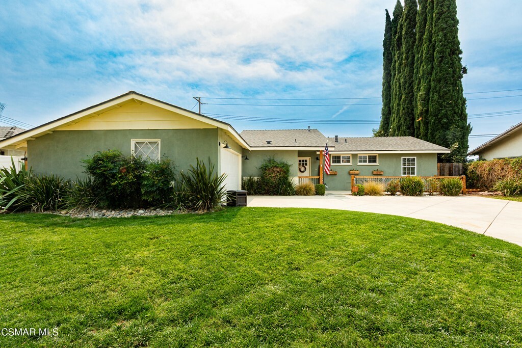 Property Photo:  4274 Eileen Street  CA 93063 