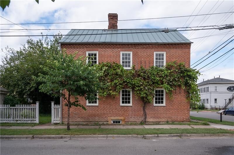 Property Photo: 1501 Church St PA 15003