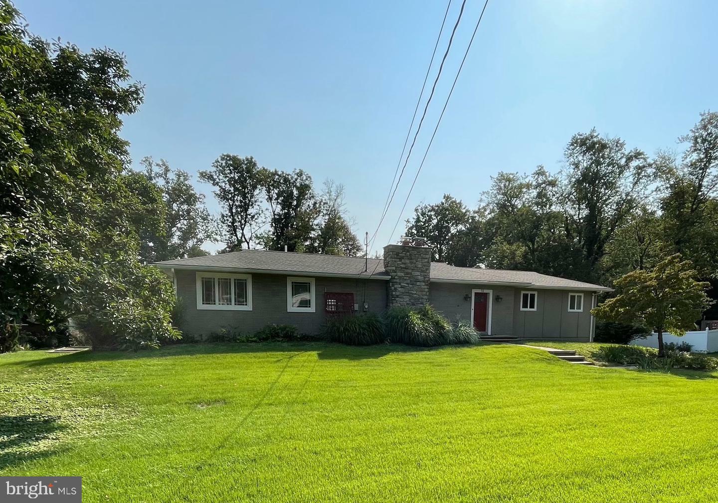 Property Photo:  11 Groveville Road  NJ 08505 