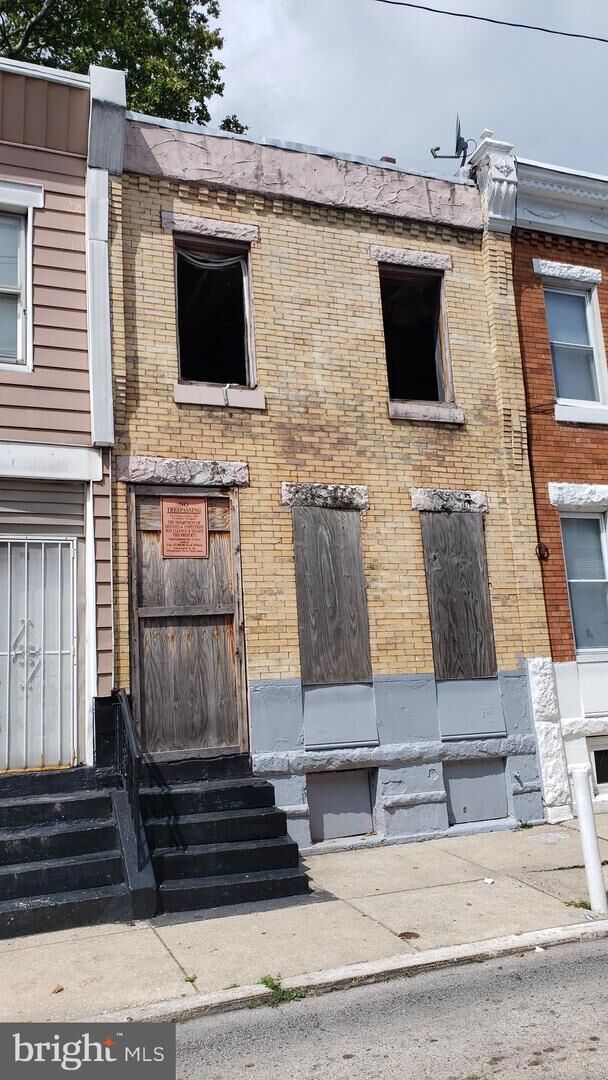 Property Photo: 2438 N Douglas Street PA 19132