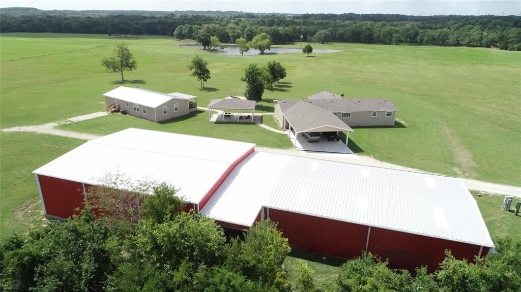 Property Photo: 6580 County Road 313 TX 77868
