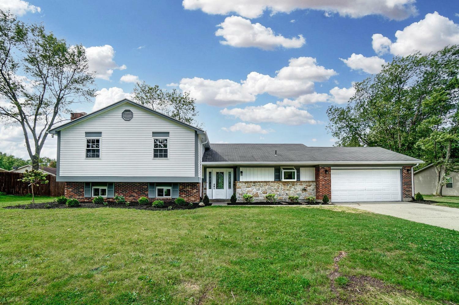 Property Photo: 8889 Paragon Rd OH 45458