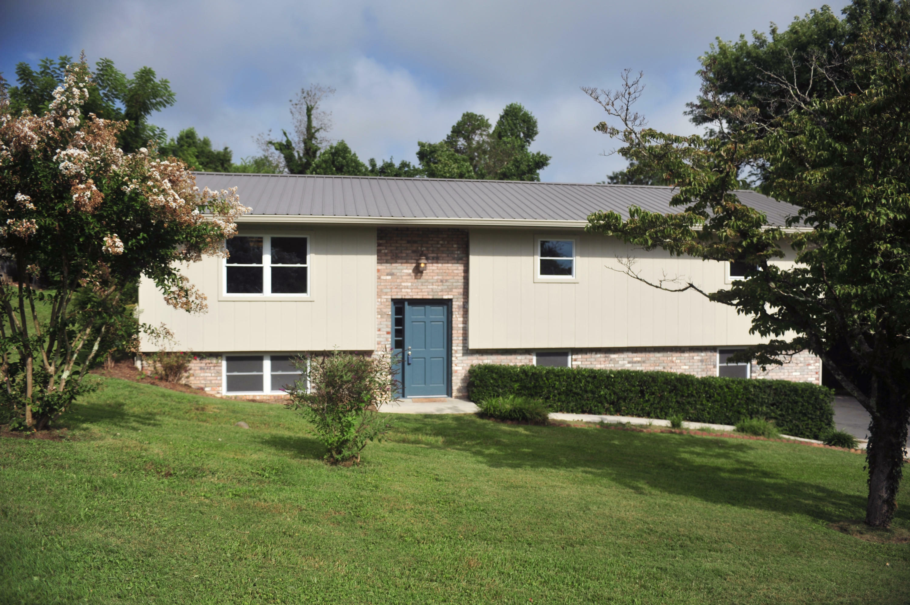 Property Photo:  6105 Ricky Allen Rd  TN 37721 