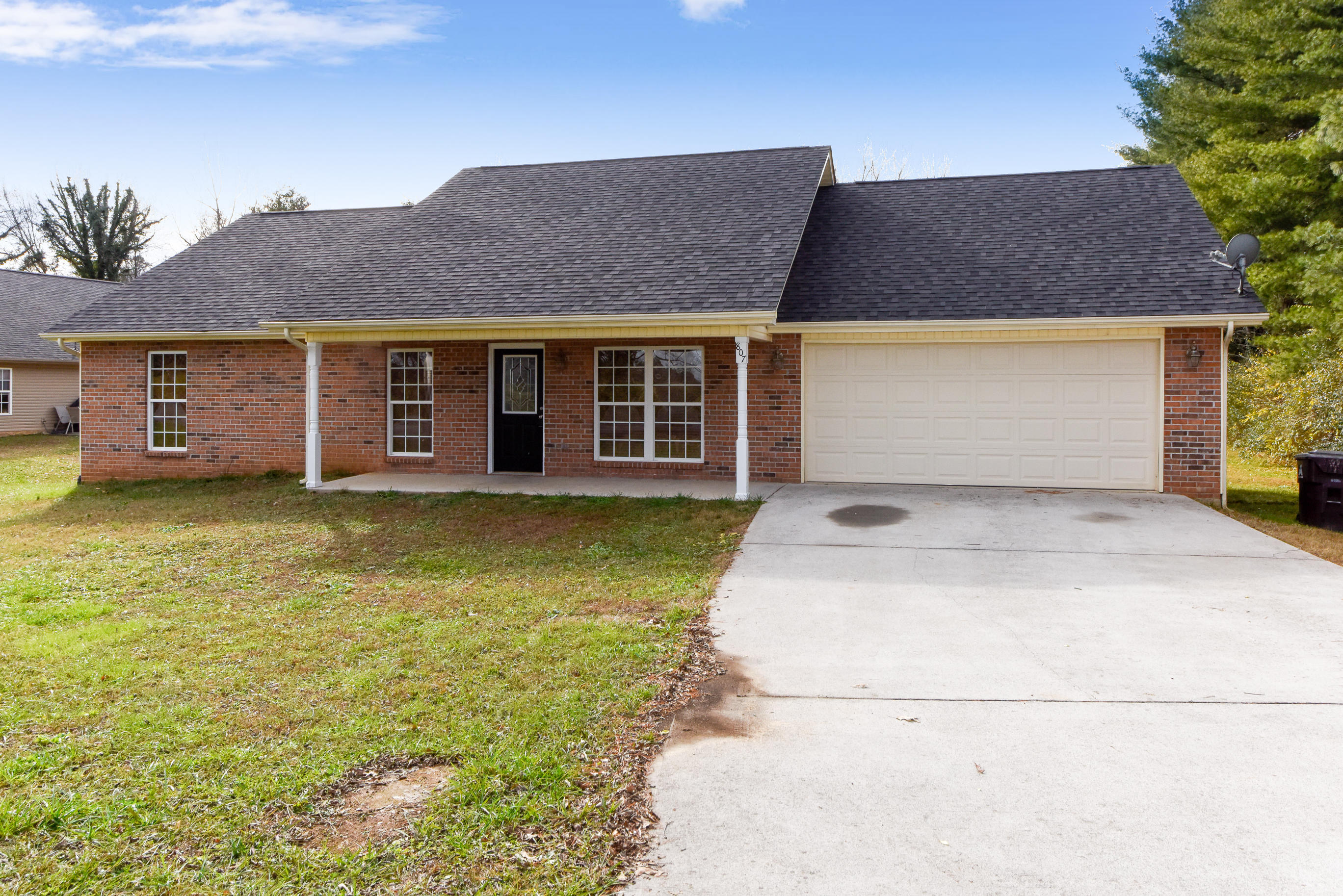 Property Photo: 807 Old Reservoir Rd TN 37804