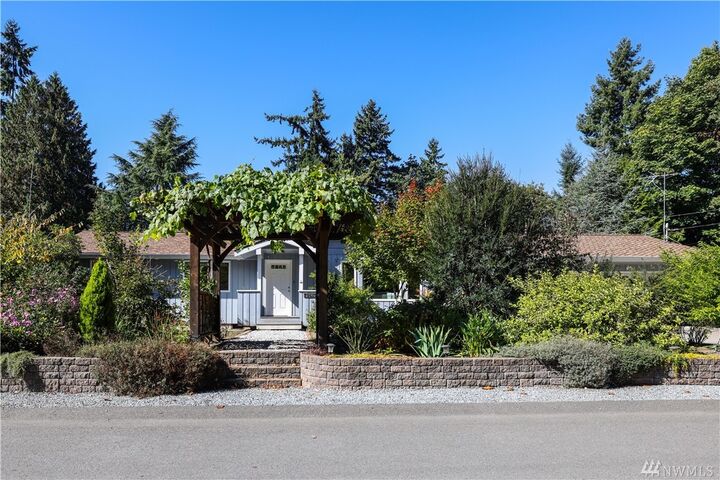 Property Photo: 19615 NE 36th Avenue WA 98155