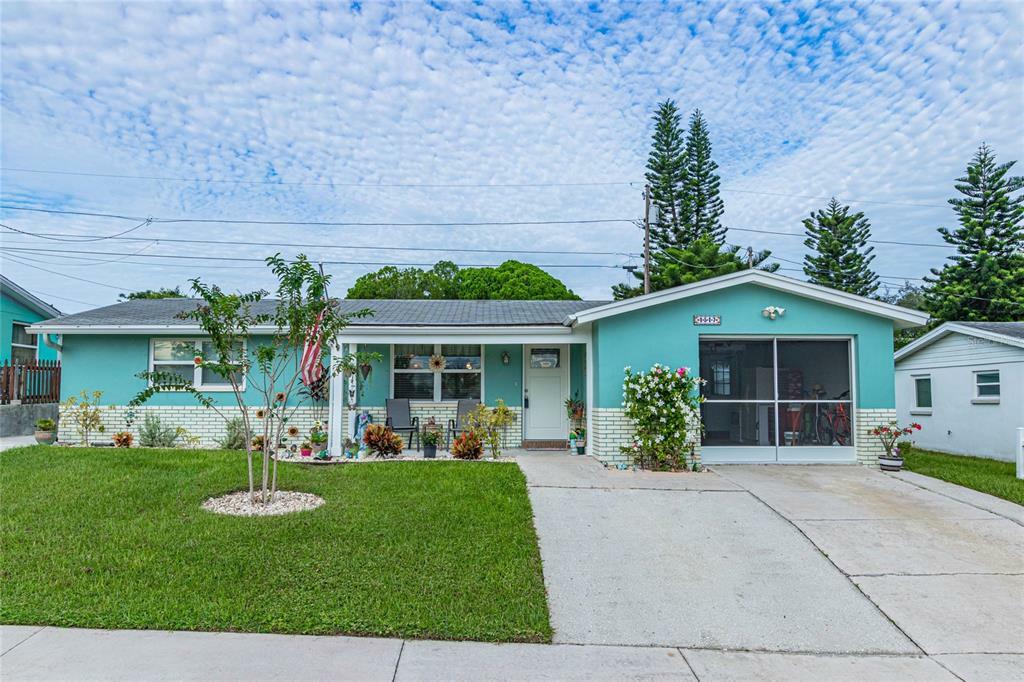 Property Photo:  1517 Plum Tree Road  FL 34690 