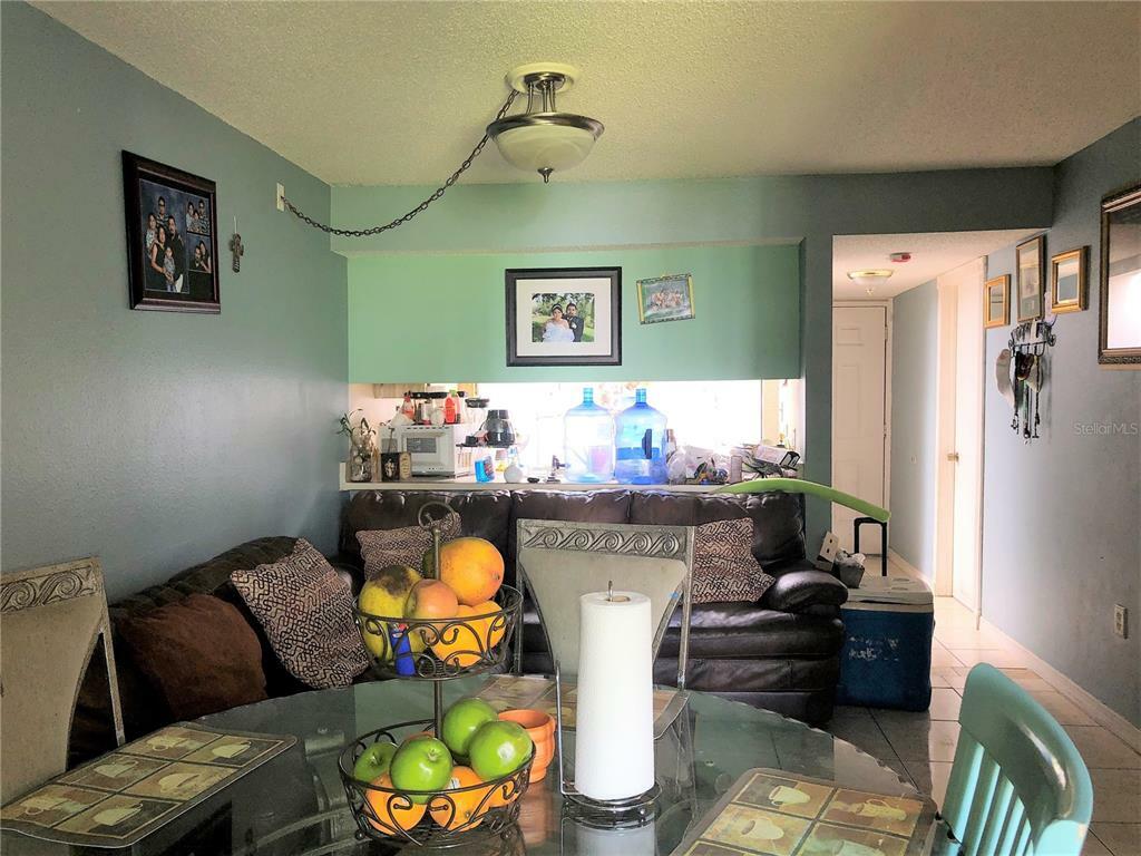 Property Photo:  5052 Terrace Club Lane 102  FL 33617 