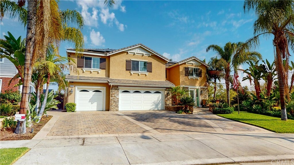 Property Photo:  303 Sunburst Lane  CA 92879 