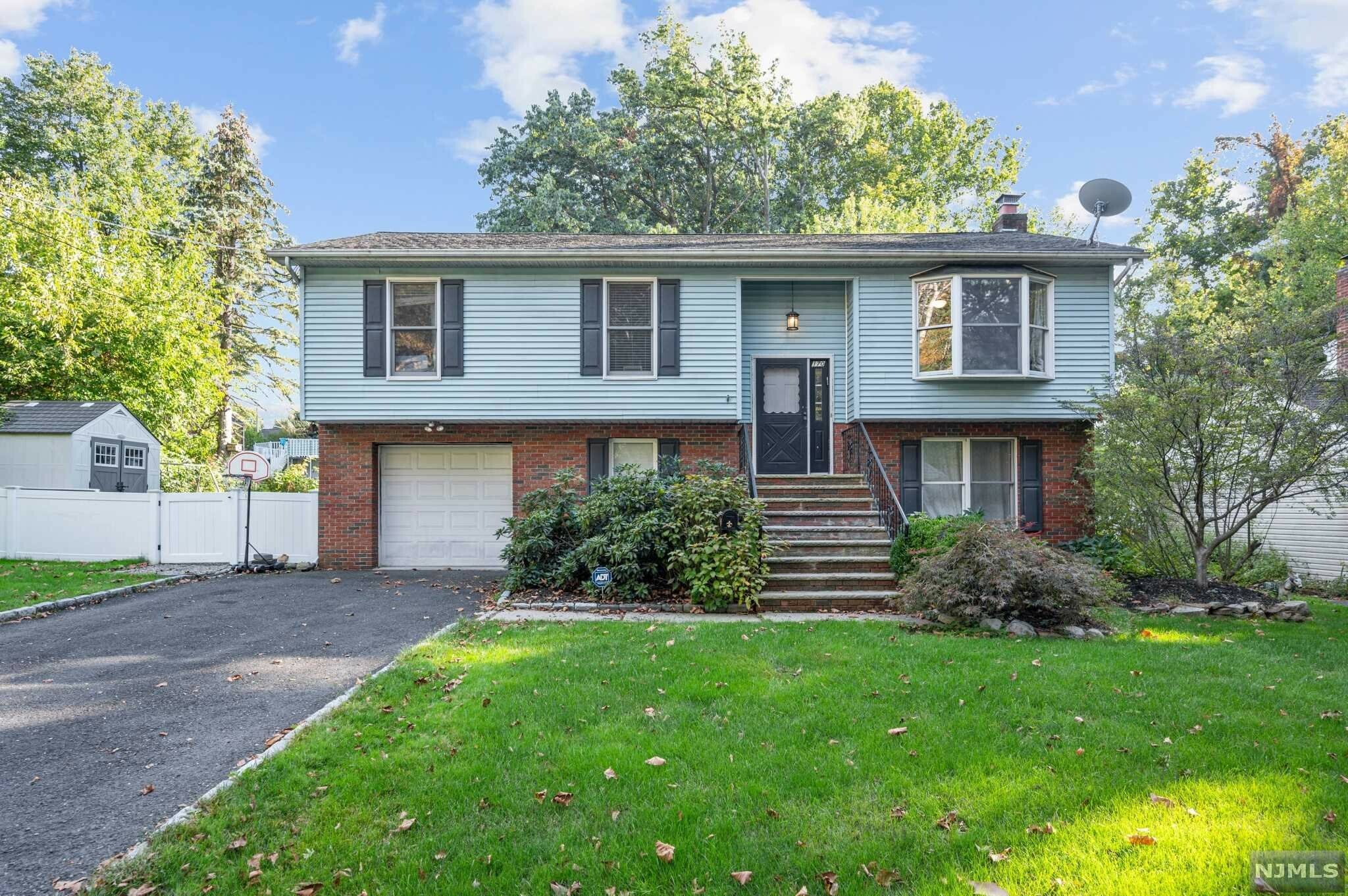 Property Photo:  170 North Park Drive  NJ 07646 