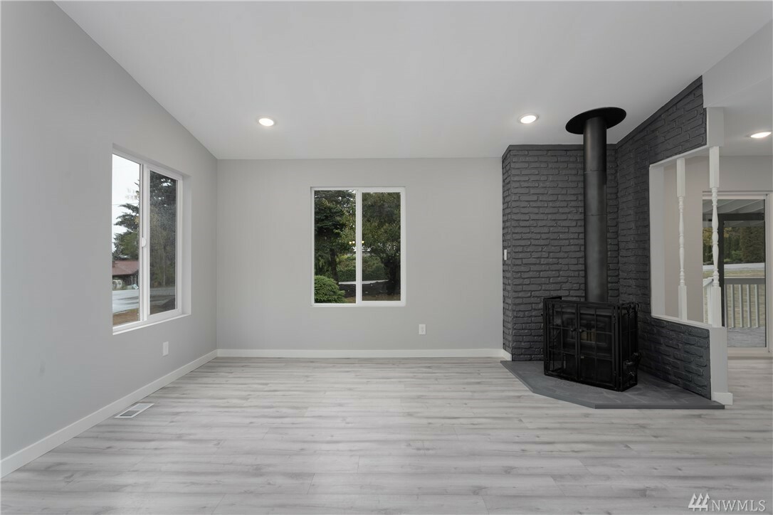 Property Photo: 5000 Hansberry St NW WA 98311