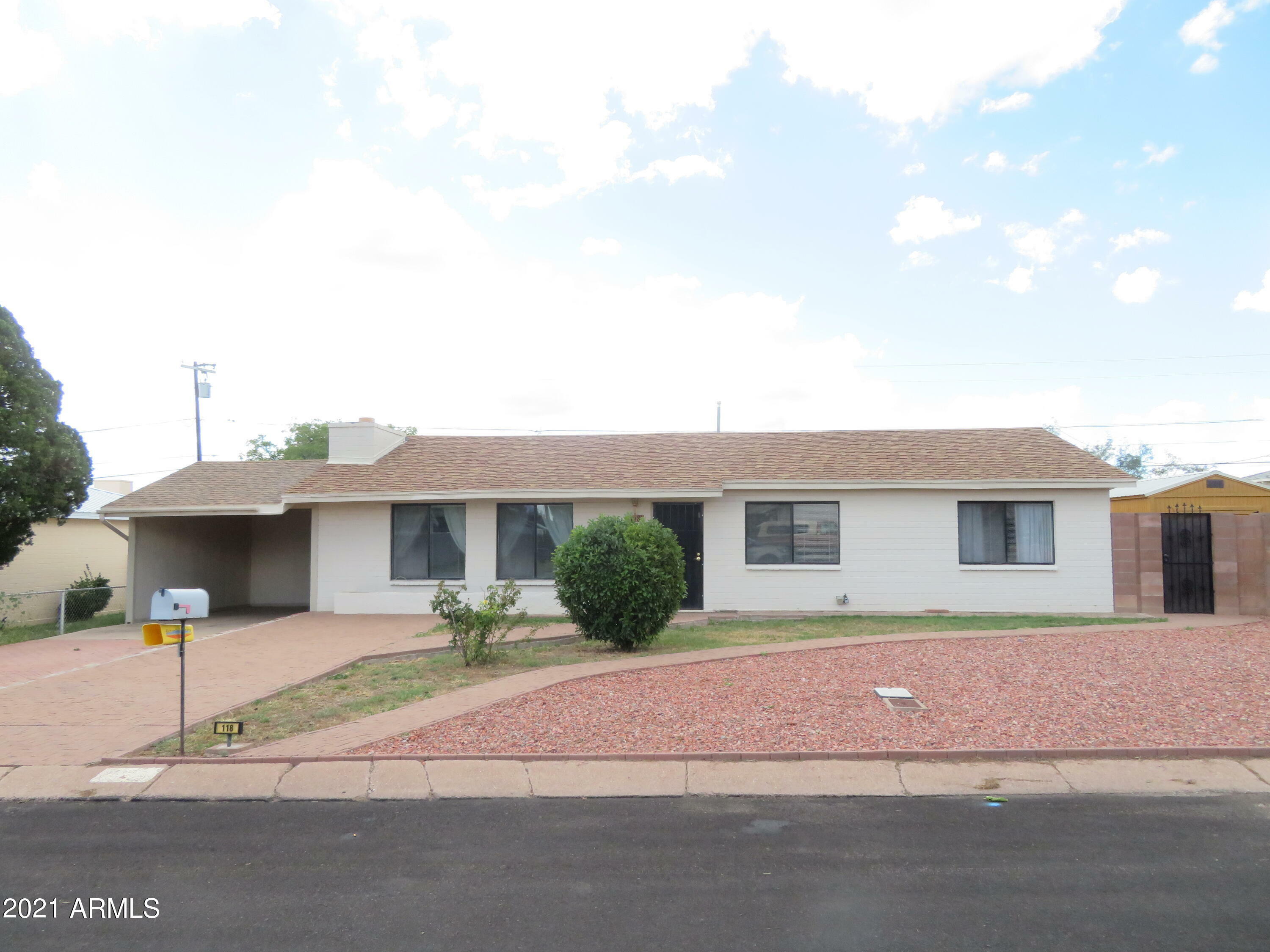 Property Photo: 118 Mountain View Avenue AZ 85603
