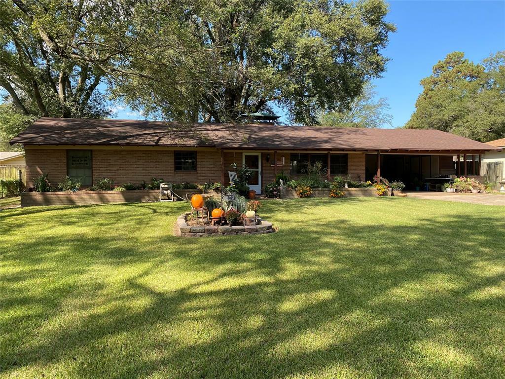 Property Photo:  1609 Mockingbird Lane  TX 75482 