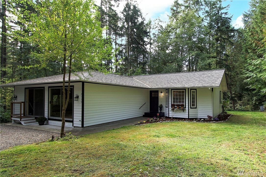 Property Photo:  2159 Ivy St  WA 98368 