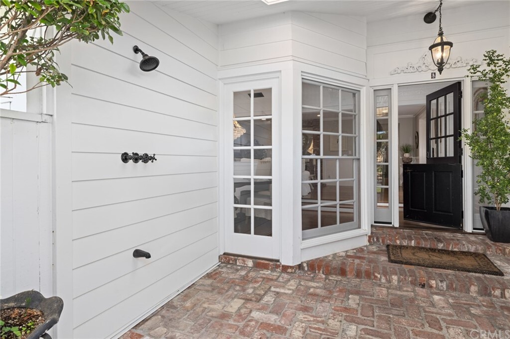 Property Photo: 332 Evening Canyon Road CA 92625