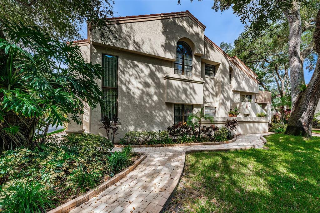 Property Photo:  218 Los Prados Drive 218  FL 34695 