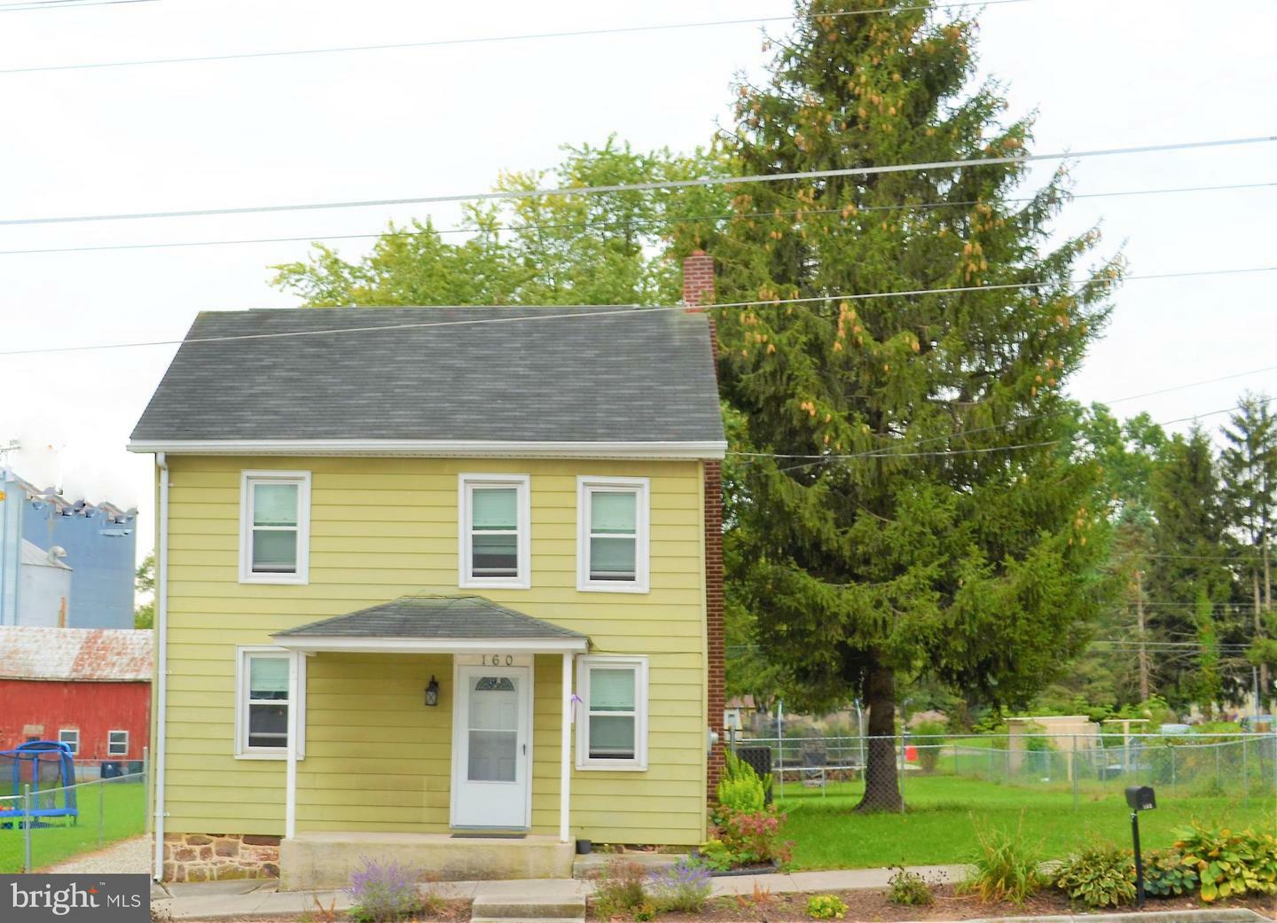 Property Photo:  160 W King Street  PA 17301 